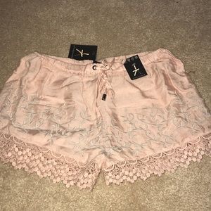 Super cute flowy shorts!